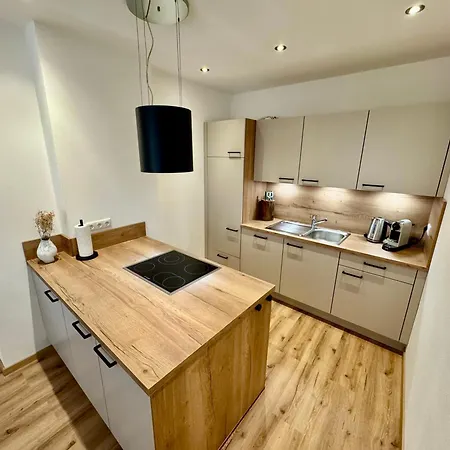 Apartment Pretti - Neu, 75m2, Ruhig, Zentral & Geraeumig